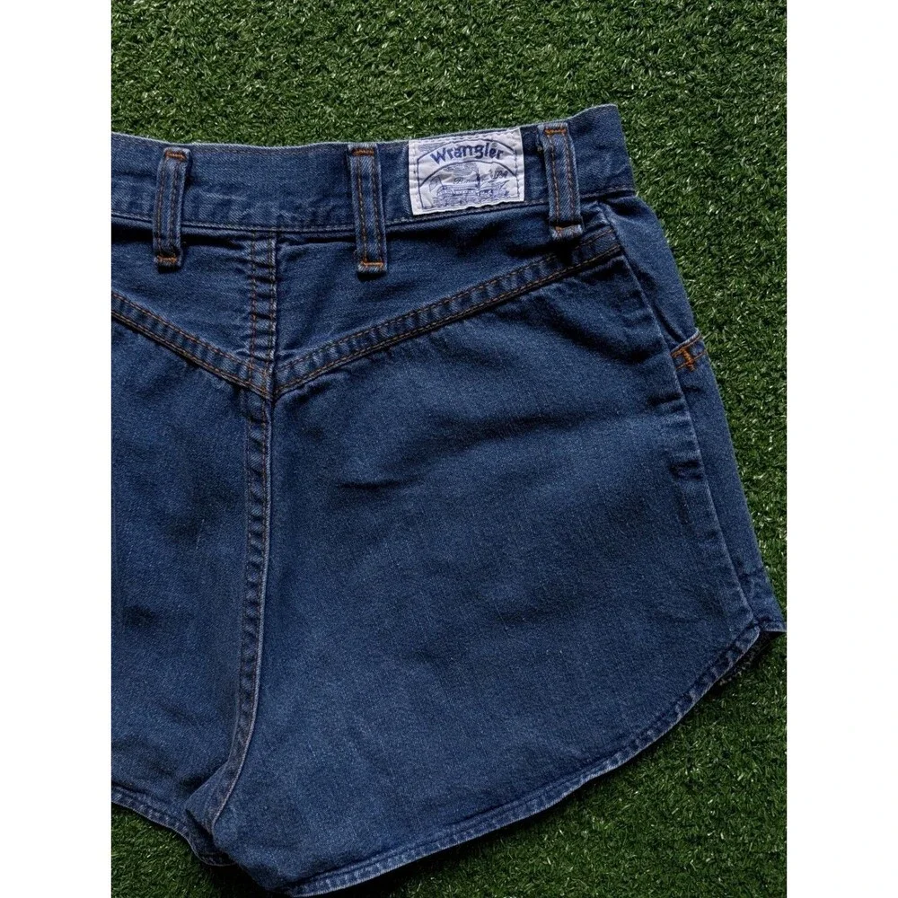 Vintage 70s Wrangler High Waist 25 Shorts Juniors 7 Western Yoke Rodeo USA Made